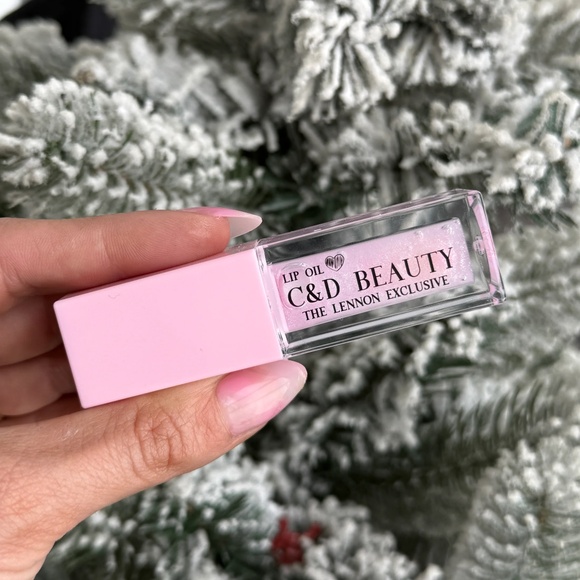 Lennon Cupcake Kisses Lip Oil - Picture 1 of 1